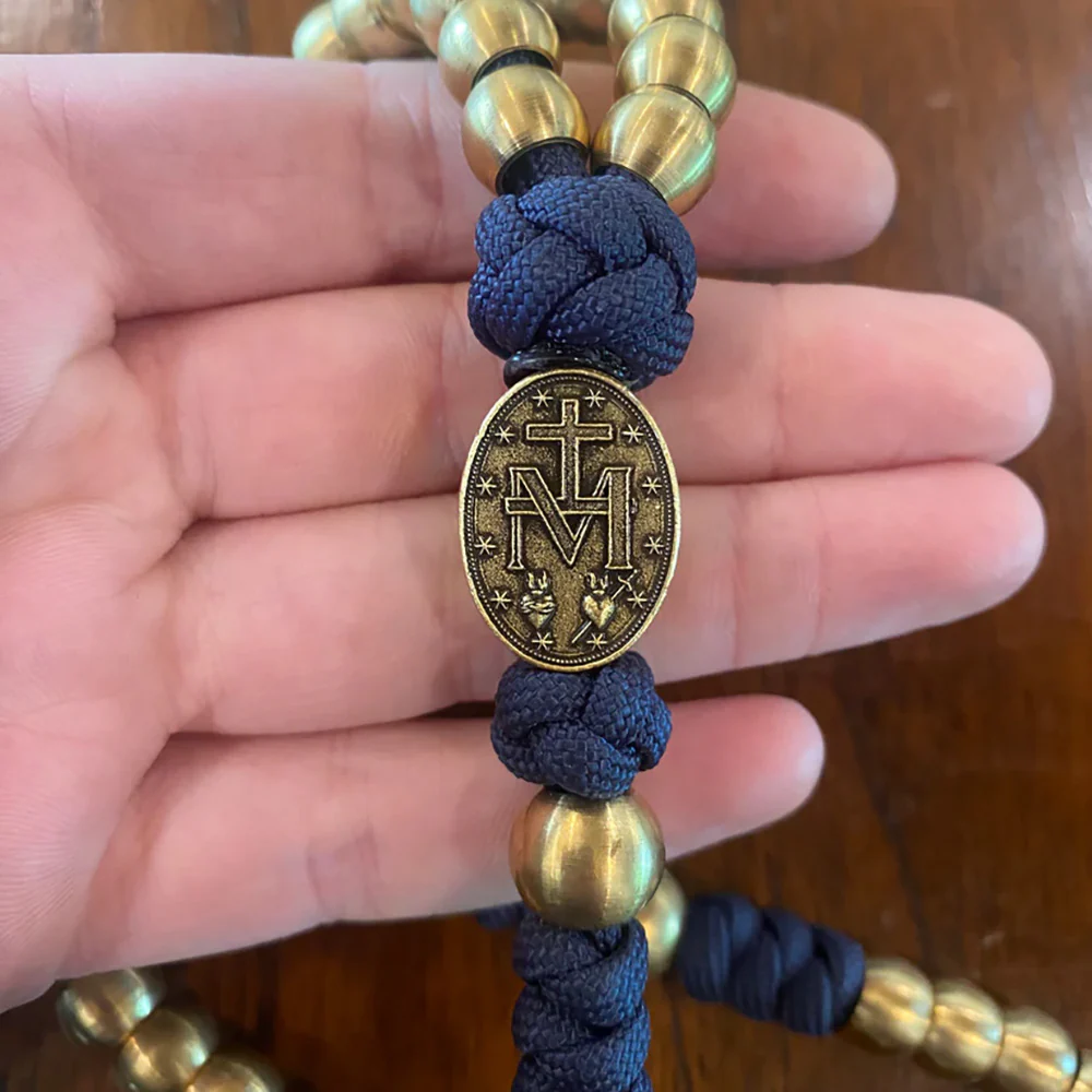 Deluxe Navy Paracord & Brass Miraculous Medal Rosary - Image 5